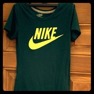 XS Nike shirt